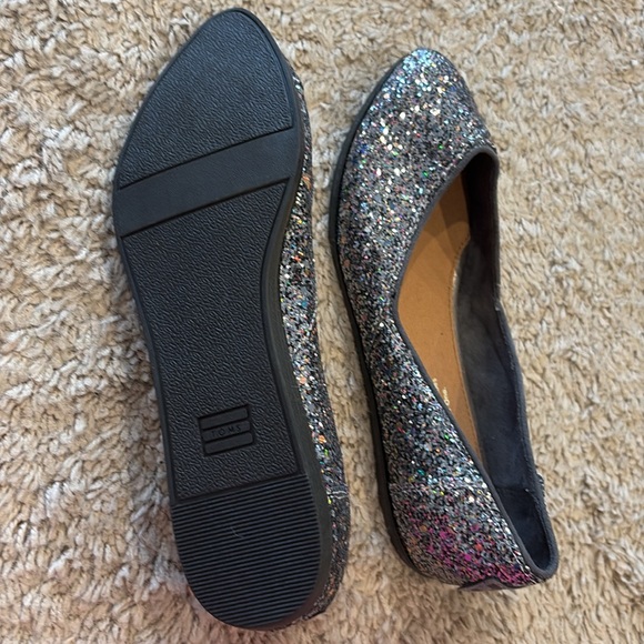 Toms silver glitter pointed toe flats - Picture 5 of 5